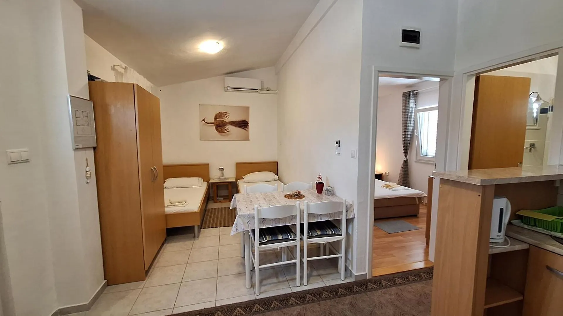 4 Adriatic Apartment Pag Pag Town