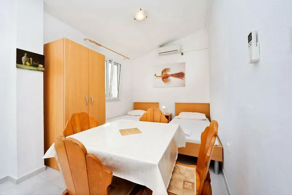 4 Adriatic Apartment Pag Pag Town